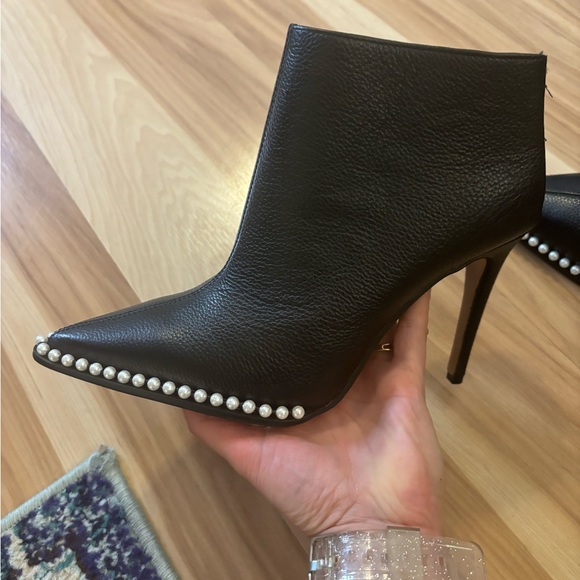 Karl Lagerfeld Cyron Leather Pearl Studded Stiletto Booties Size 6 New - Picture 14 of 15